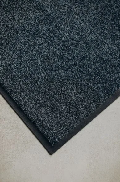 Anti-splash mat Iron Horse XL 85x150 cm.