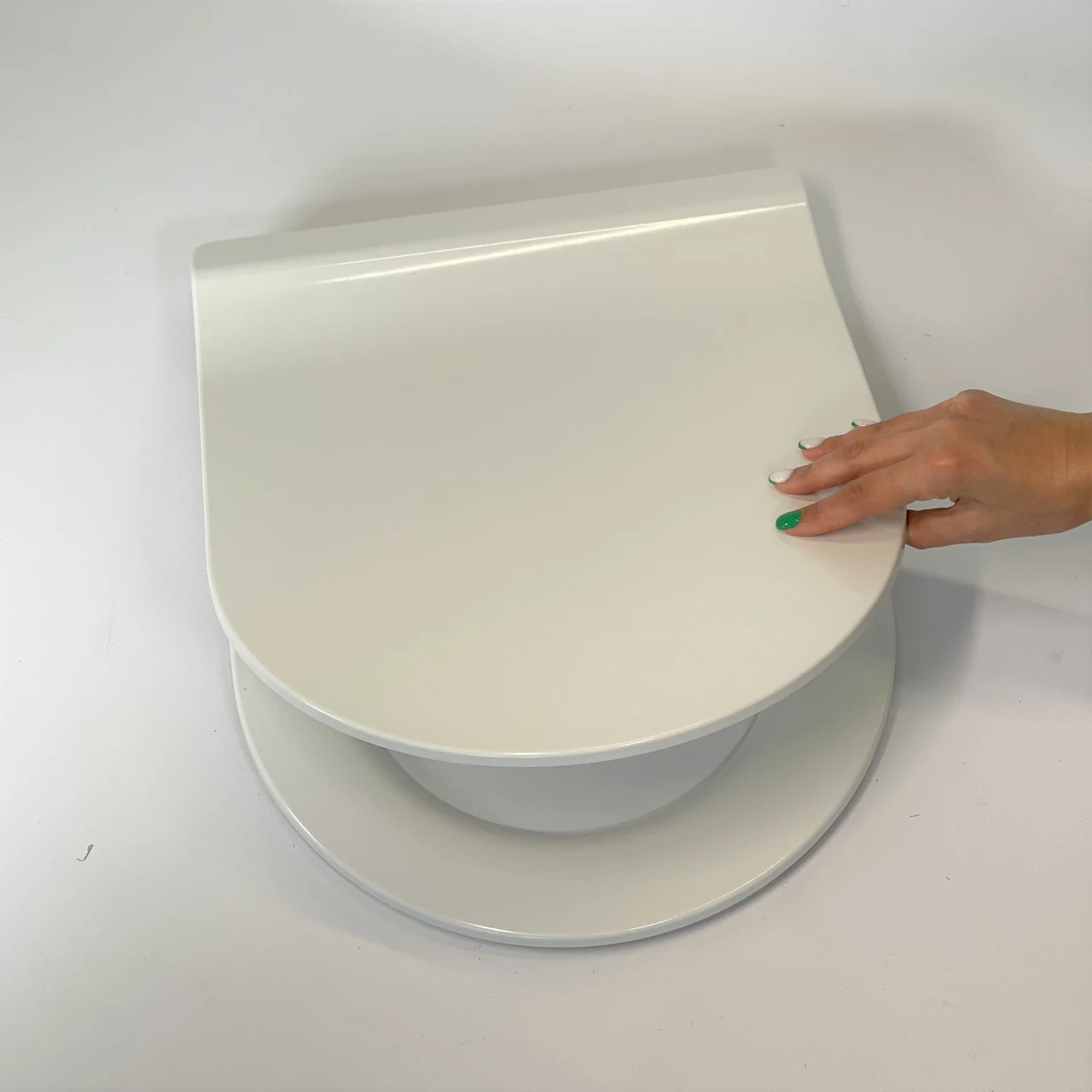 Duroplast toilet seat with lid with microlift Solid 0421, Toilet seat made of durable material