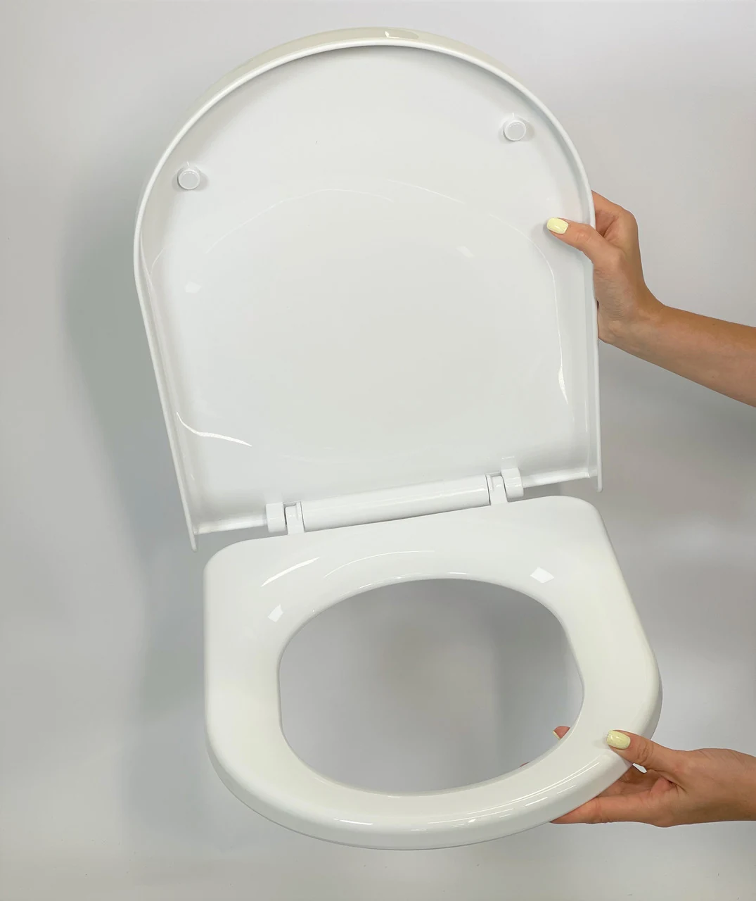 Inci Thermoplastic Toilet Lid 0336 Oval Toilet Seat with Antibacterial Coating