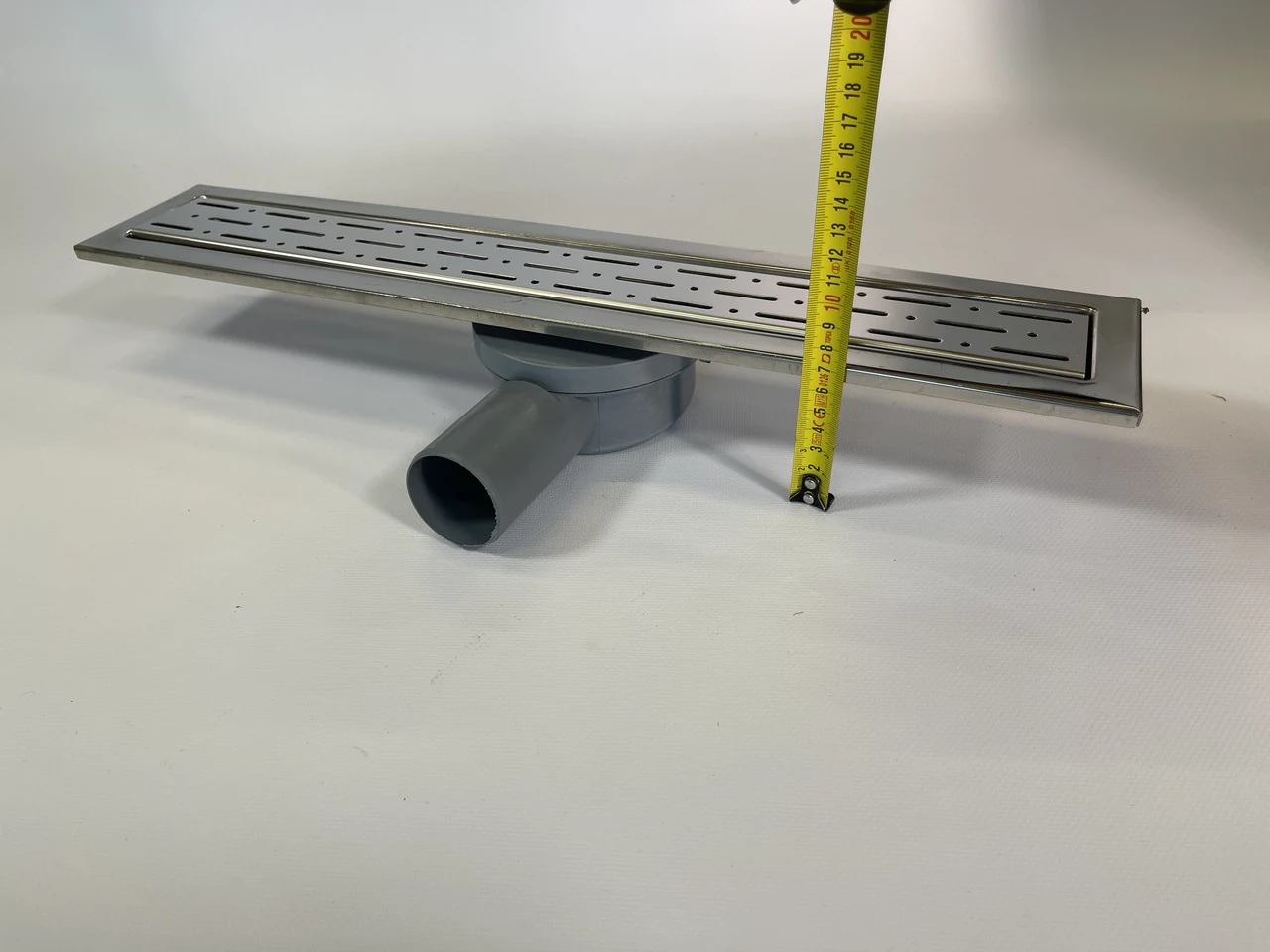 Shower drain with grate and stainless steel body, “Rain” grate 50cm, 360° swivel siphon Shower drain with grate and stainless steel body, “Rain” grate 50cm, 360° swivel siphon