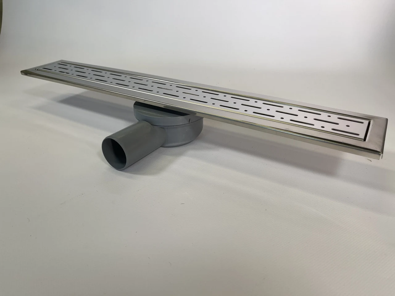 Shower drain with grate and stainless steel body, “Rain” grate 50cm, 360° swivel siphon Shower drain with grate and stainless steel body, “Rain” grate 50cm, 360° swivel siphon