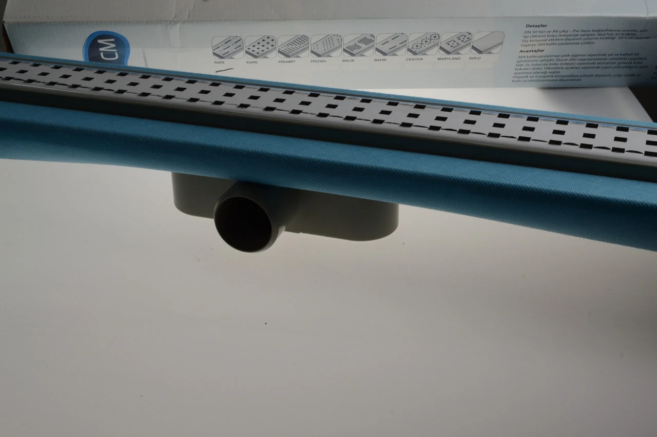 Shower drain with horizontal flange, 60 cm square grate, shower channel with double water seal Shower drain with horizontal flange, 60 cm square grate, shower channel with double water seal