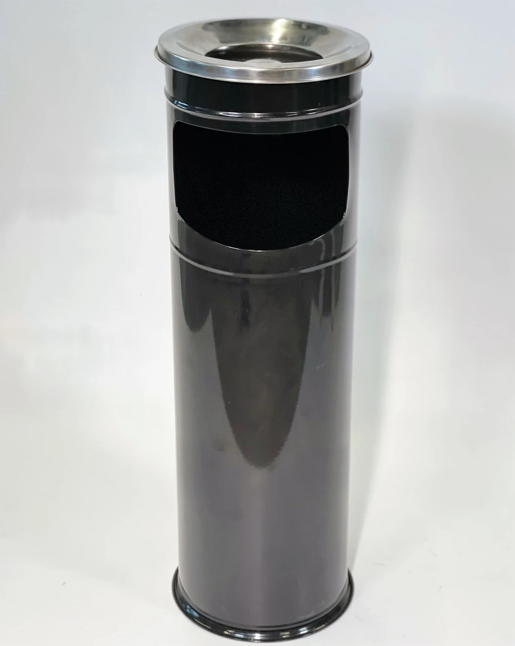 Stainless steel floor-mounted trash can with ashtray on top for outdoors and smoking areas, black 19x60 cm