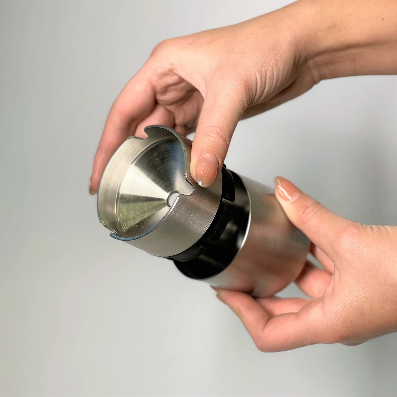 Tabletop ashtray made of stainless steel, chrome 9cm Mini Tabletop ashtray made of stainless steel, chrome 9cm Mini