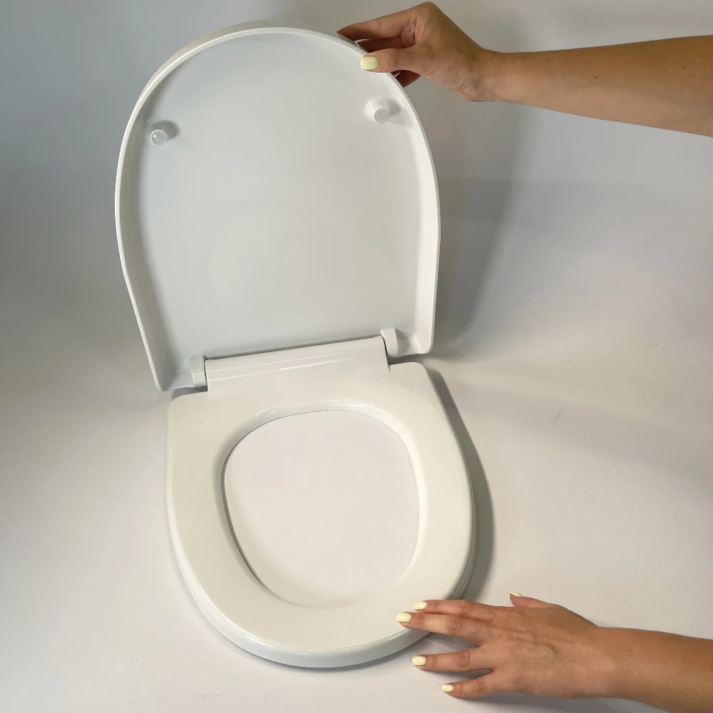 Toilet seat with microlift made of duroplast Style 0408, Toilet seat with antibacterial coating